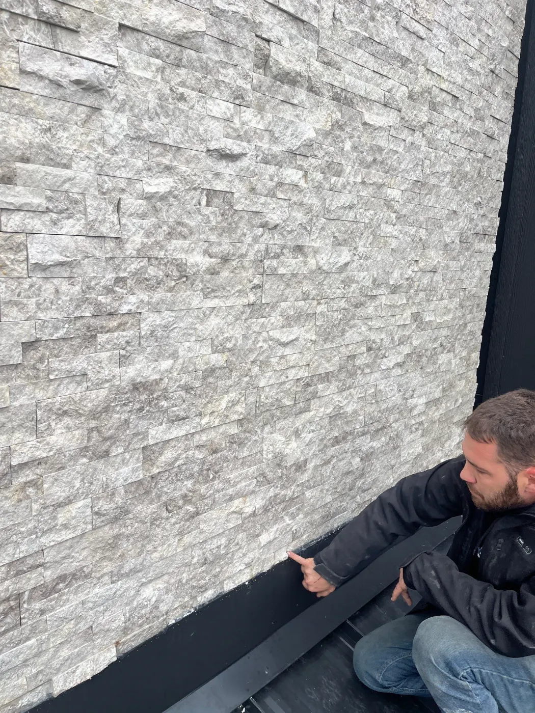 Trim and flashing detail on a Fortville siding job